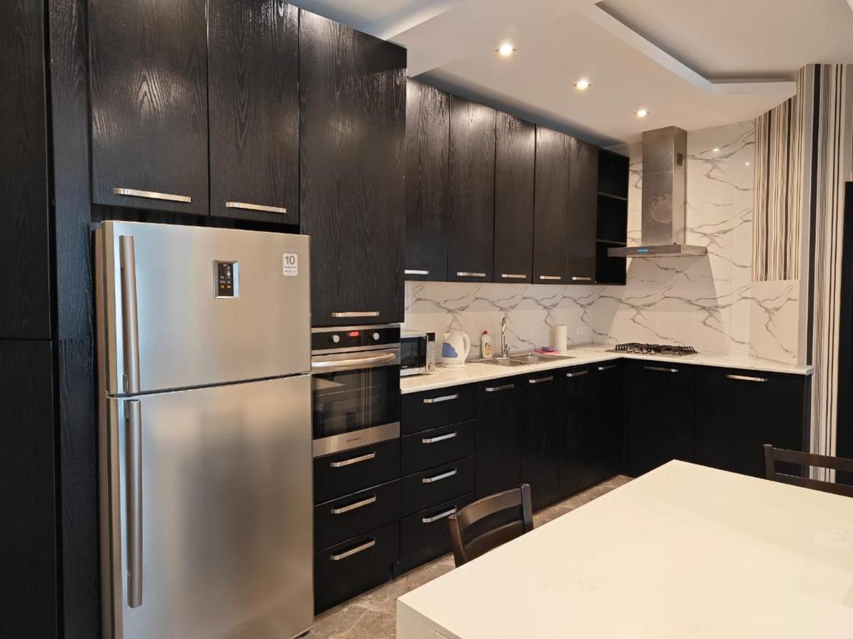 Two Bedroom Apartment In The City Center Tbilisi ภายนอก รูปภาพ