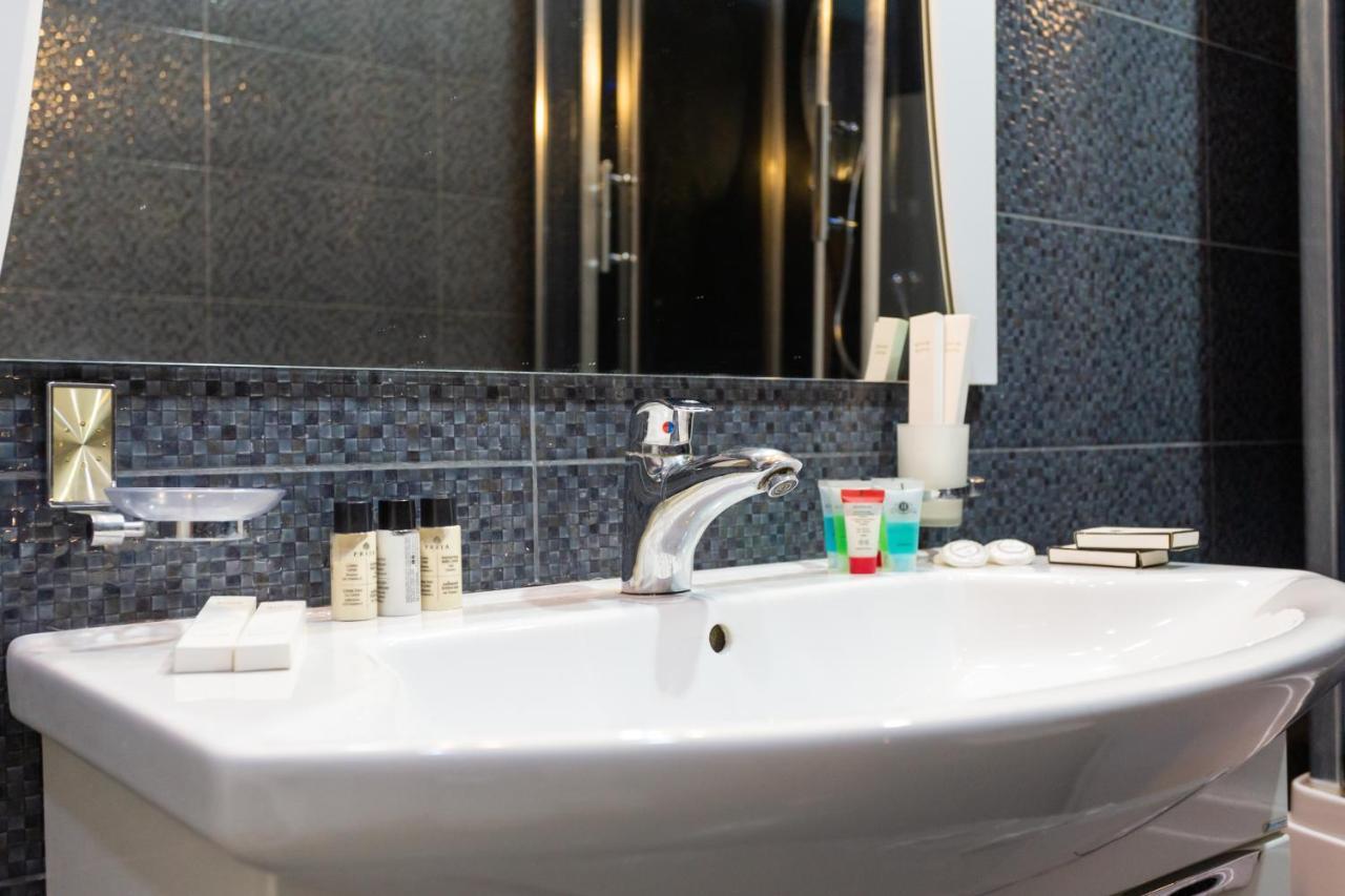 Two Bedroom Apartment In The City Center Tbilisi ภายนอก รูปภาพ