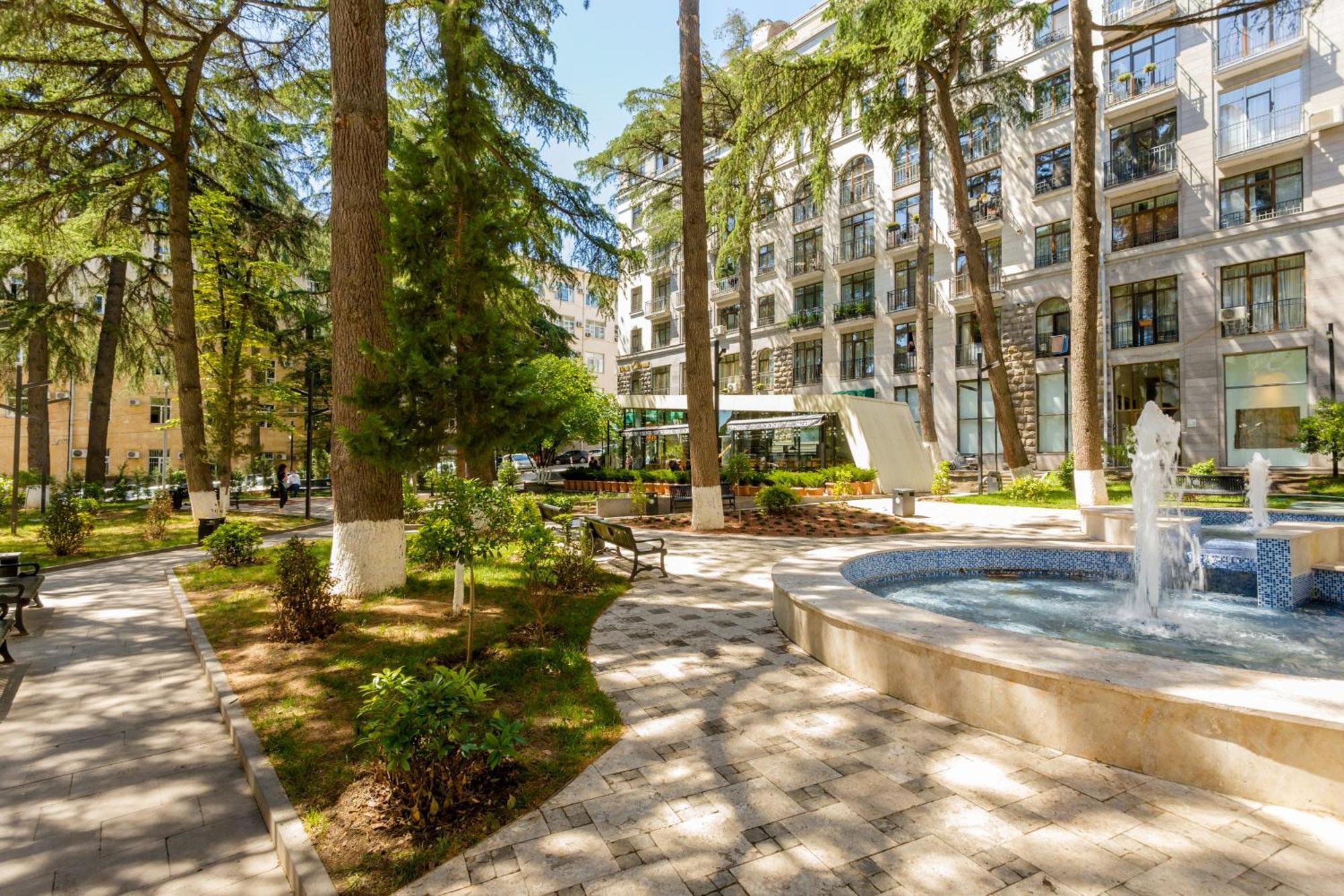 Two Bedroom Apartment In The City Center Tbilisi ภายนอก รูปภาพ